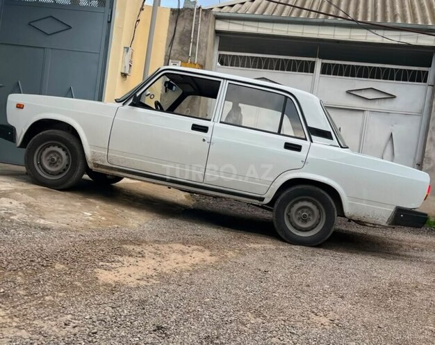 LADA (VAZ) 2107-10