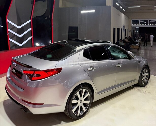Kia Optima-10