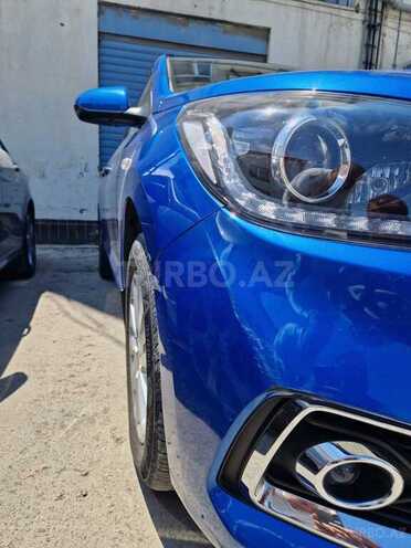 Hyundai Accent-7