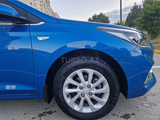 Hyundai Accent-18