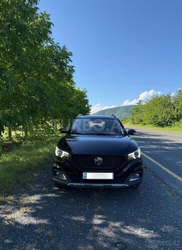 MG ZS-8