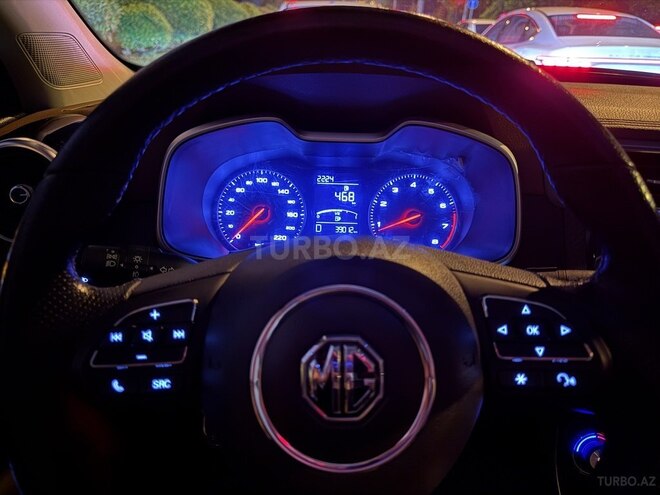 MG ZS-4