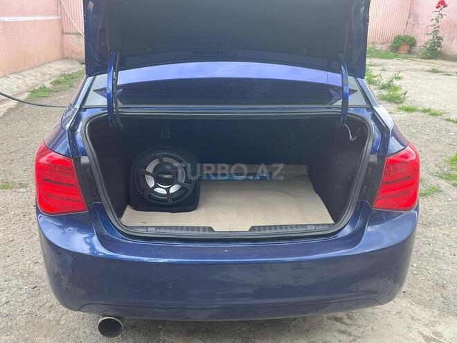 Chevrolet Cruze-13