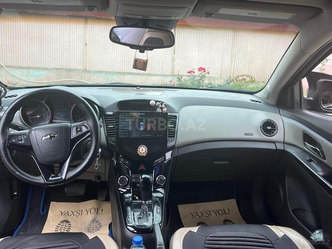 Chevrolet Cruze-14