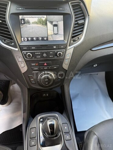 Hyundai Santa Fe-10