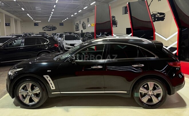 Infiniti FX35-8