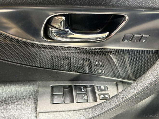 Infiniti FX35-24