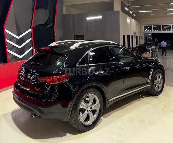 Infiniti FX35-10