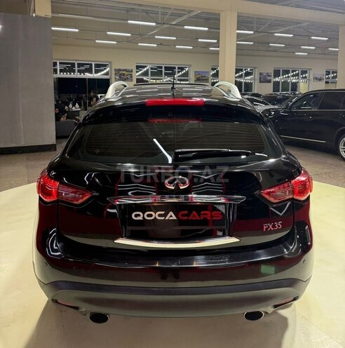 Infiniti FX35-13