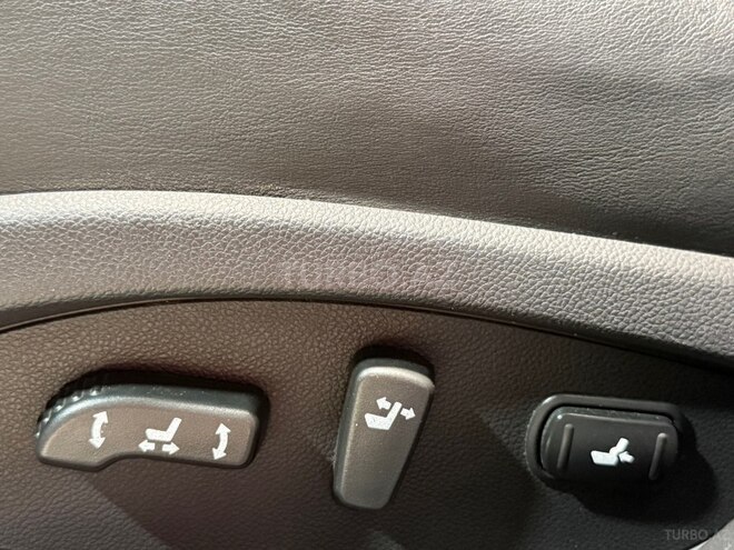 Infiniti FX35-23