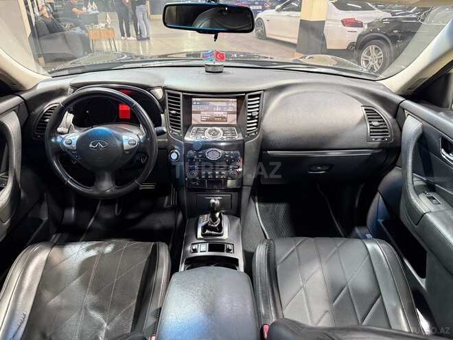 Infiniti FX35-19