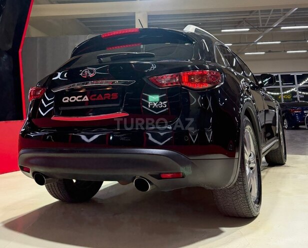Infiniti FX35-11
