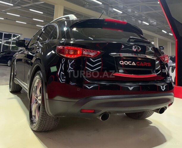 Infiniti FX35-12