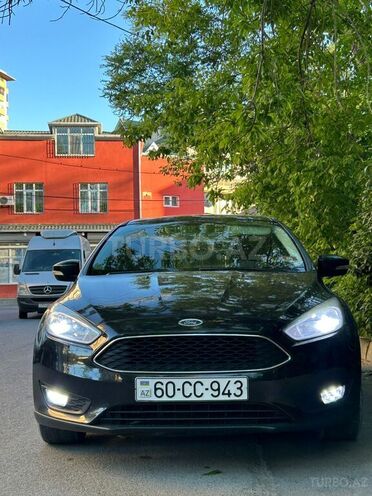 Ford Focus-1