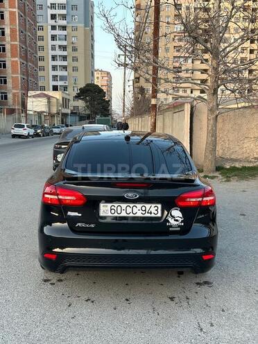 Ford Focus-9
