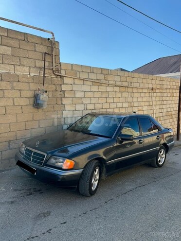 Mercedes C 180-1