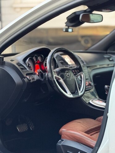 Opel Insignia OPC-17