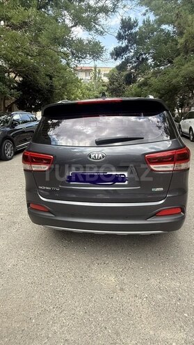 Kia Sorento-2