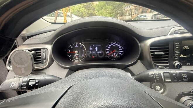 Kia Sorento-7