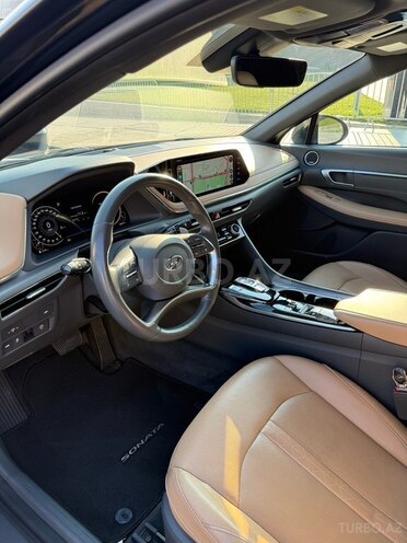 Hyundai Sonata-9