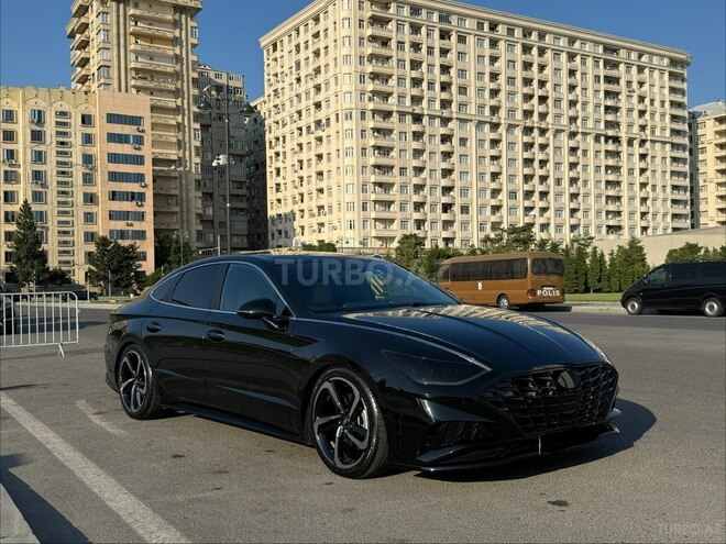 Hyundai Sonata-4