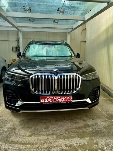 BMW X7-1