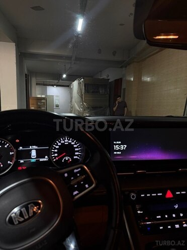 Kia Carnival-4