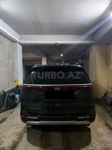Kia Carnival-2