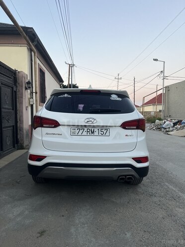 Hyundai Santa Fe-6