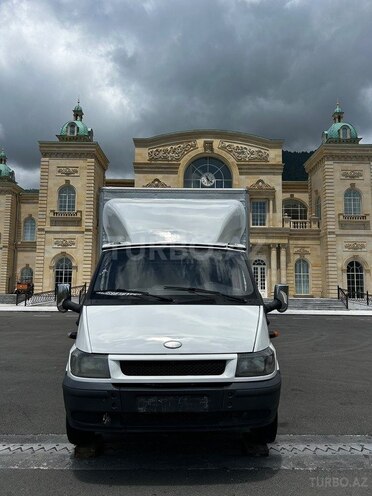 Ford Transit-1