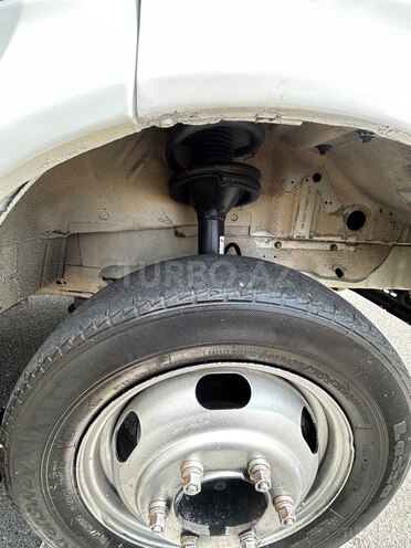 Ford Transit-12