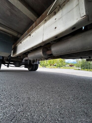 Ford Transit-13