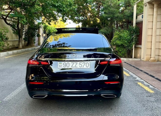 Mercedes E 300 de-2