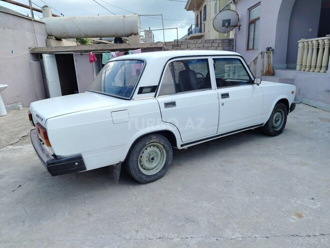 LADA (VAZ) 2107-4
