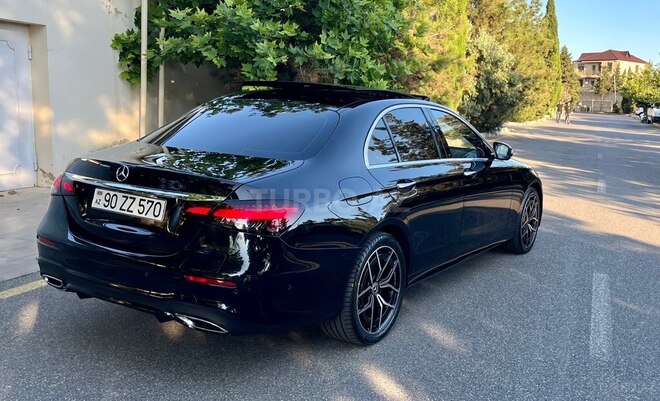 Mercedes E 300 de-9