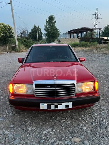Mercedes 190-1