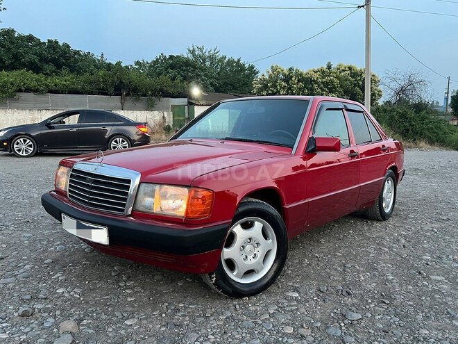 Mercedes 190-8