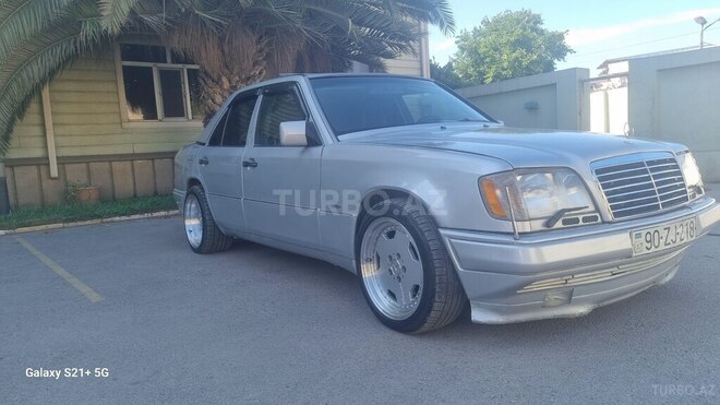 Mercedes E 200-2