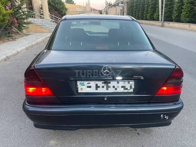 Mercedes C 200-3