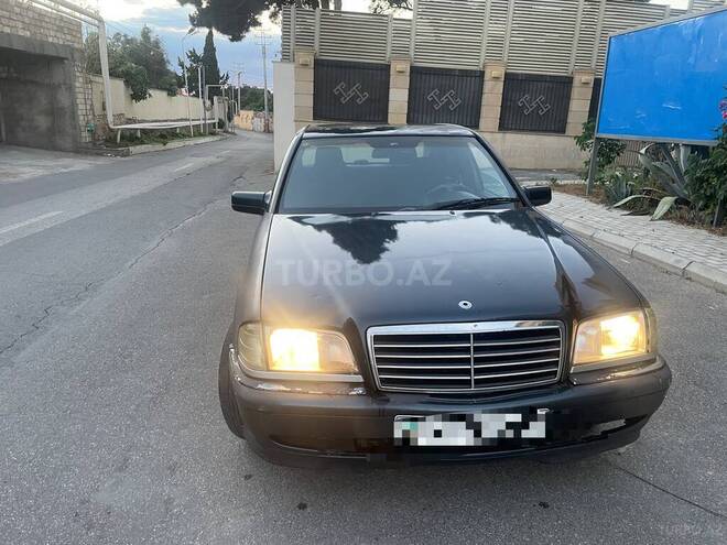 Mercedes C 200-1