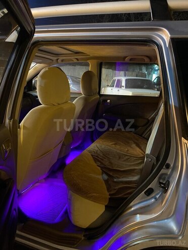 Mitsubishi Outlander-11