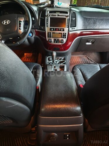 Hyundai Santa Fe-3