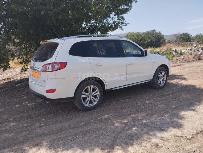 Hyundai Santa Fe-6