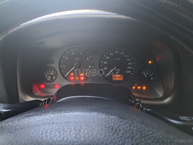 Opel Astra-15