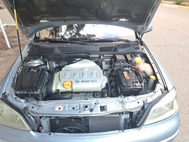 Opel Astra-12