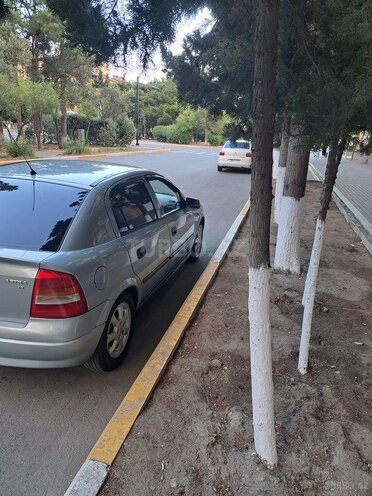 Opel Astra-8