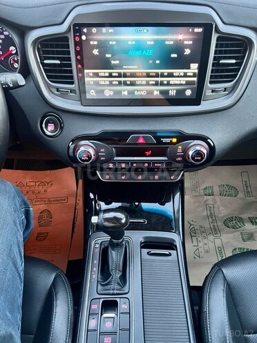 Kia Sorento-15