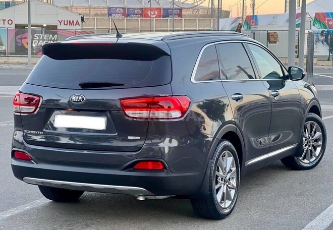 Kia Sorento-8