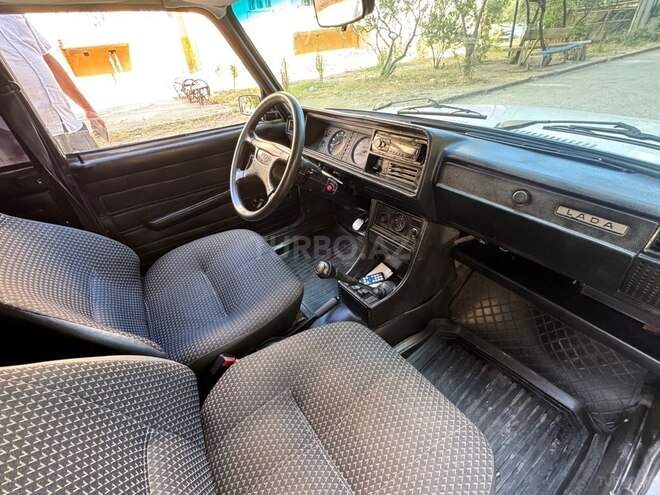 LADA (VAZ) 2107-4