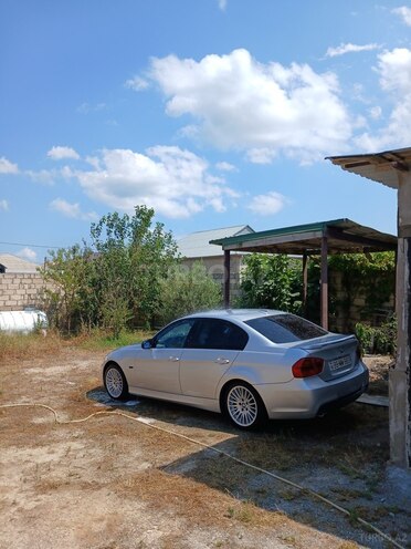 BMW 320-11